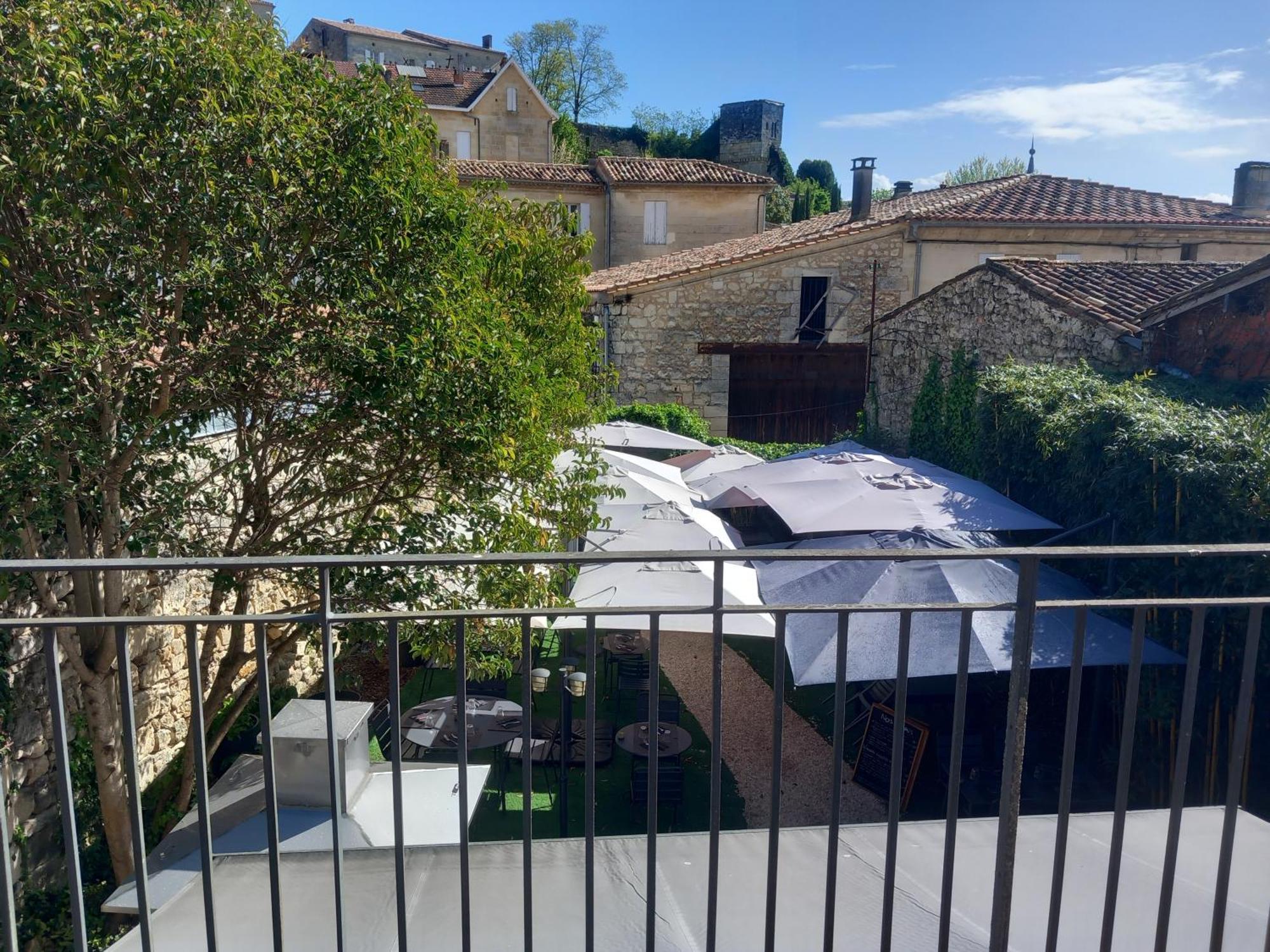 Les Logis Des Vignobles Saint Emilion En Duplex N 2 Avec Terrasse Apartamento Exterior foto